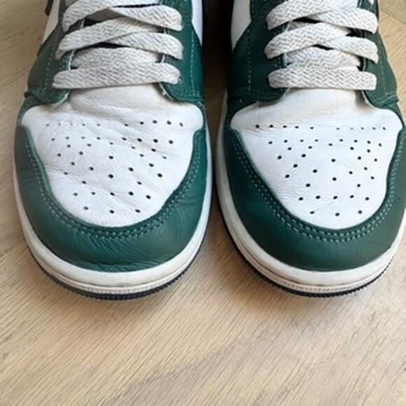 Nike Air Jordan 1 Mid SE Noble Green DZ5326-300 Size 7.5 Mens - Picture 6 of 8